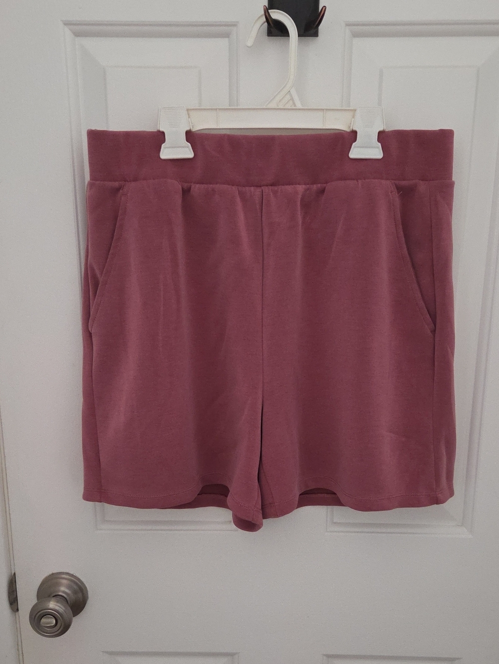 Lazypants Women's Mauve Pull-On Athletic Shorts with Pockets